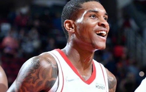 九游娱乐-拳击联赛上演强强对话，燕山犀牛队绝杀塞外飞鹰队，多点开花奏效；黑马成最大惊喜的简单介绍