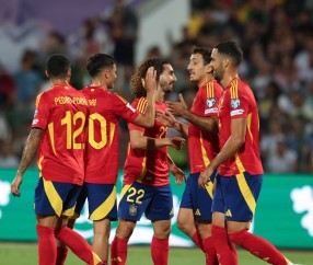 九游体育- 库里出战 