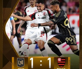 九游体育-世俱杯加时末段走向成谜，罗马绝杀压哨，值得警惕，数据层面出现新趋势(当年忠贞为国酬的全诗)